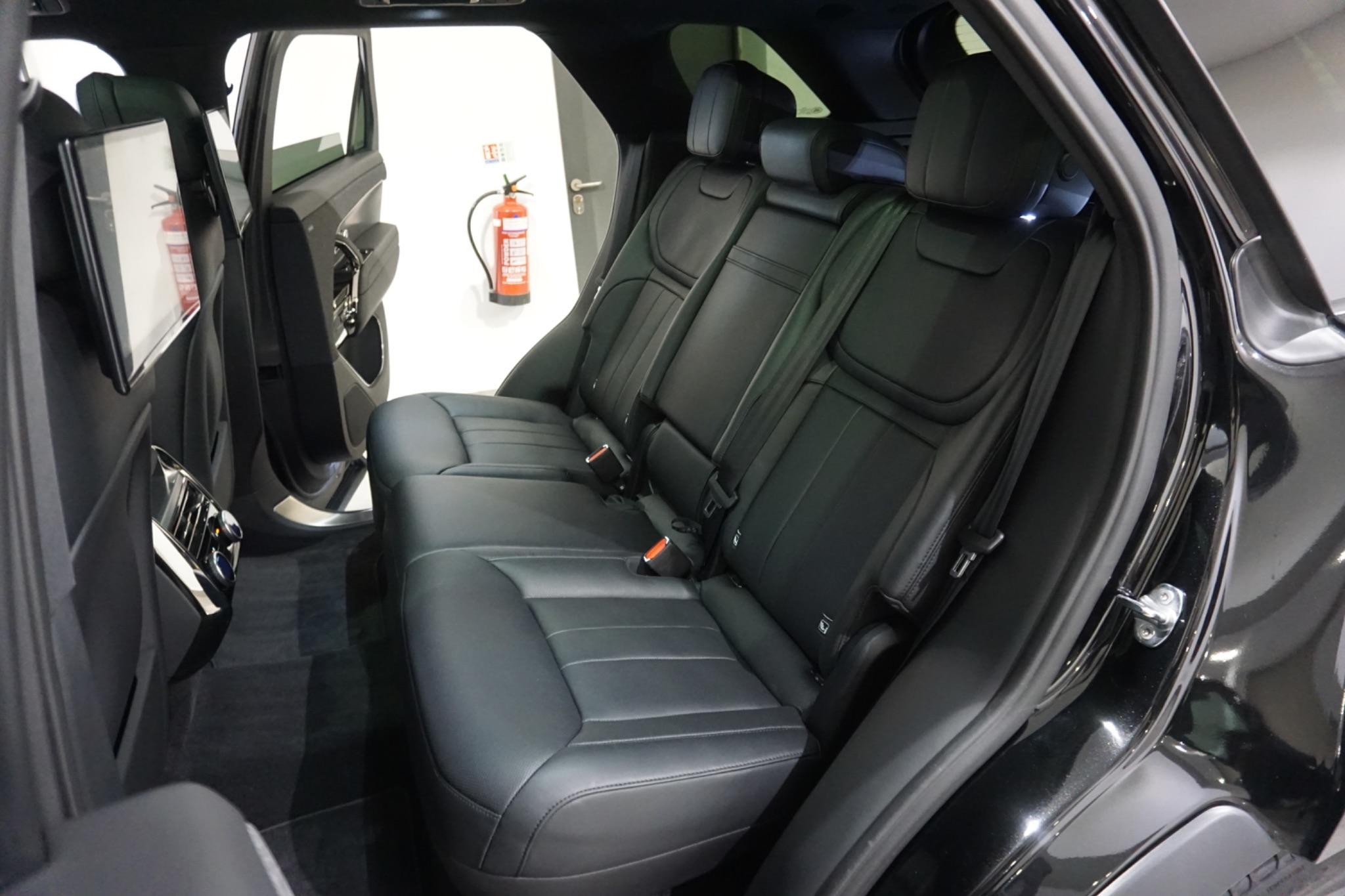 Land Rover Range Rover Sport 3.0 D300 MHEV Dynamic SE Auto 4WD Euro 6 (s/s) 5dr